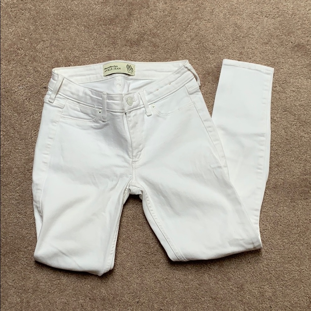 A&F white jeans